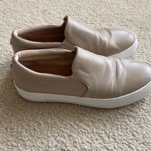 Steve Madden slide on shoes